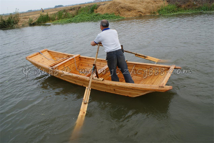 农用小渔船